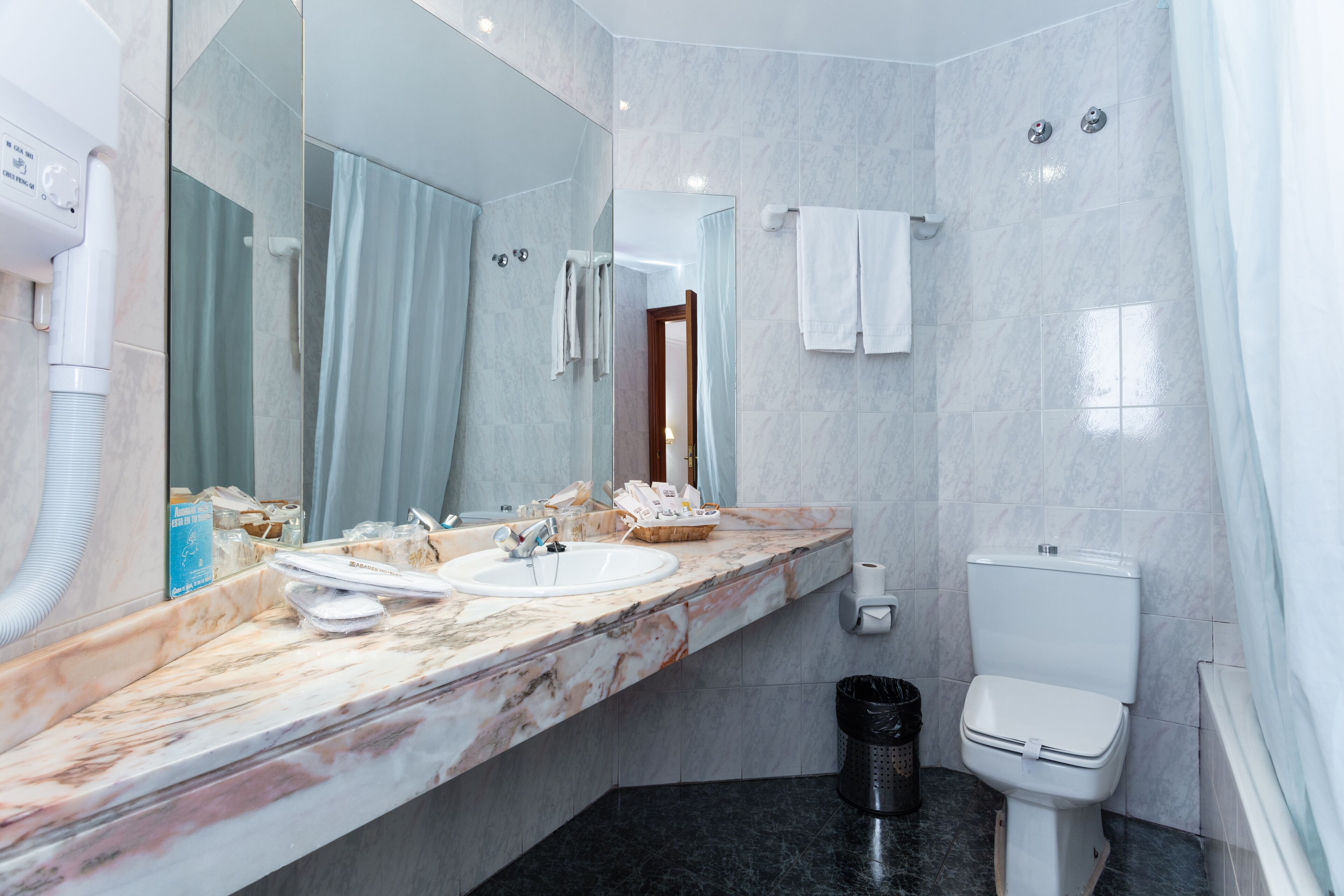 Foto - Hotel Abades Loja