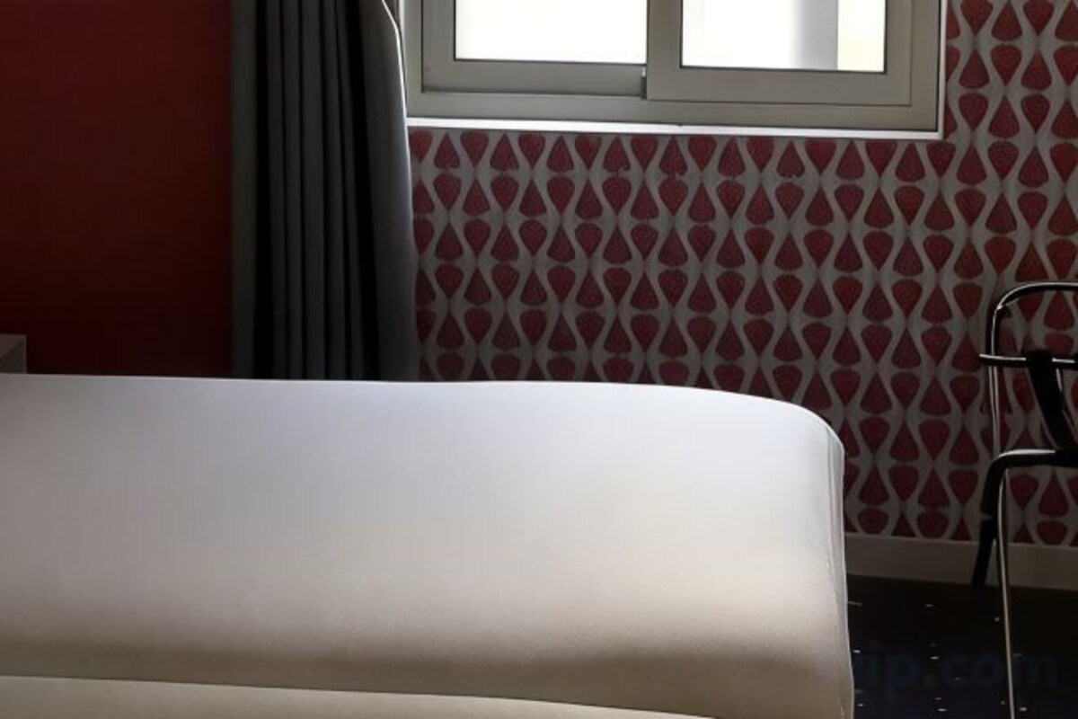 Cortinas opacas y sistema de insonorización