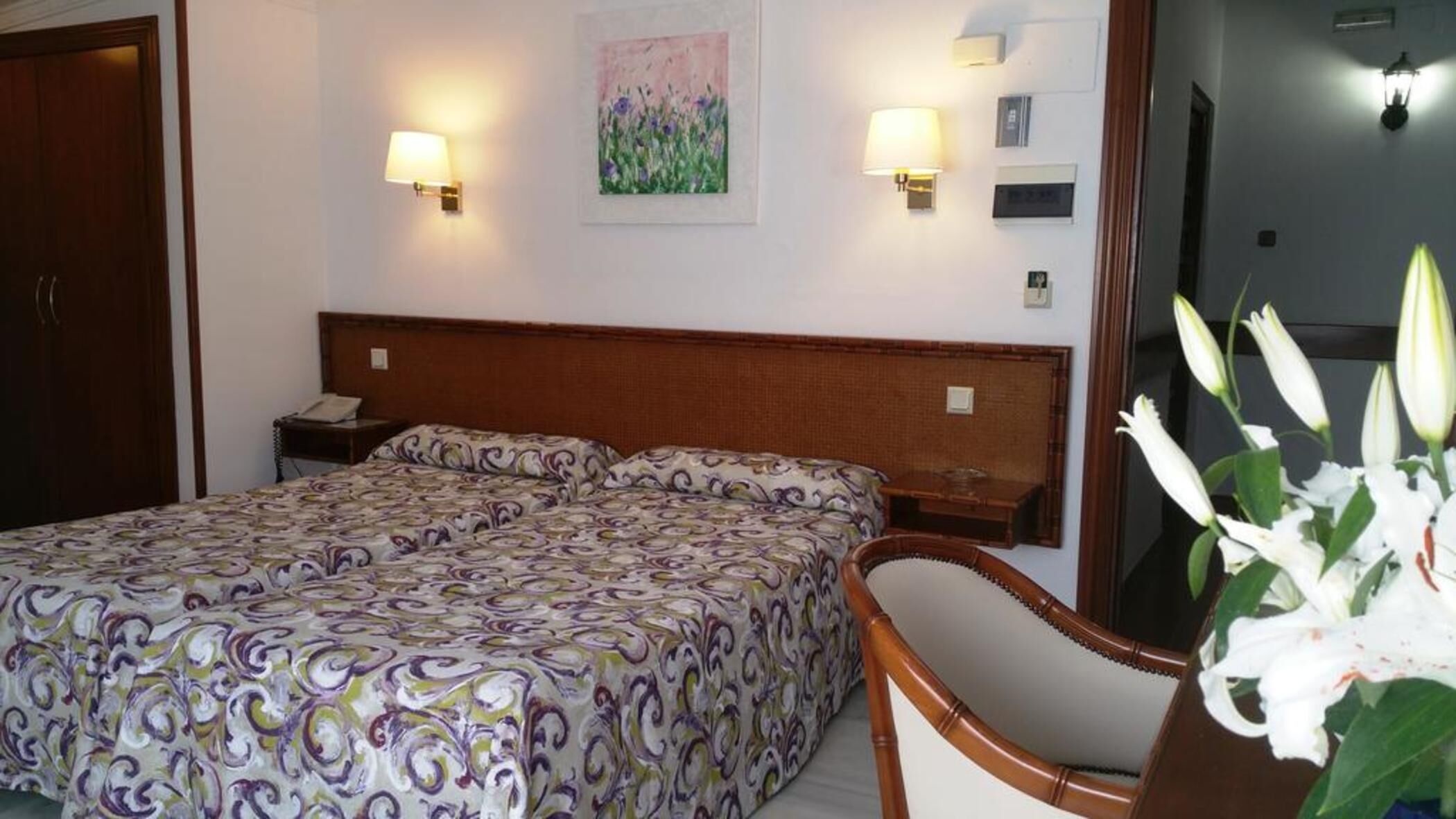 Down duvets, minibar, free cots/infant beds, free WiFi