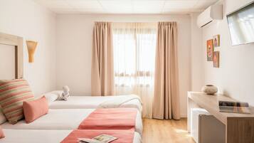 Couette en duvet d'oie, minibar, lits bébé (gratuits), Wi-Fi gratuit