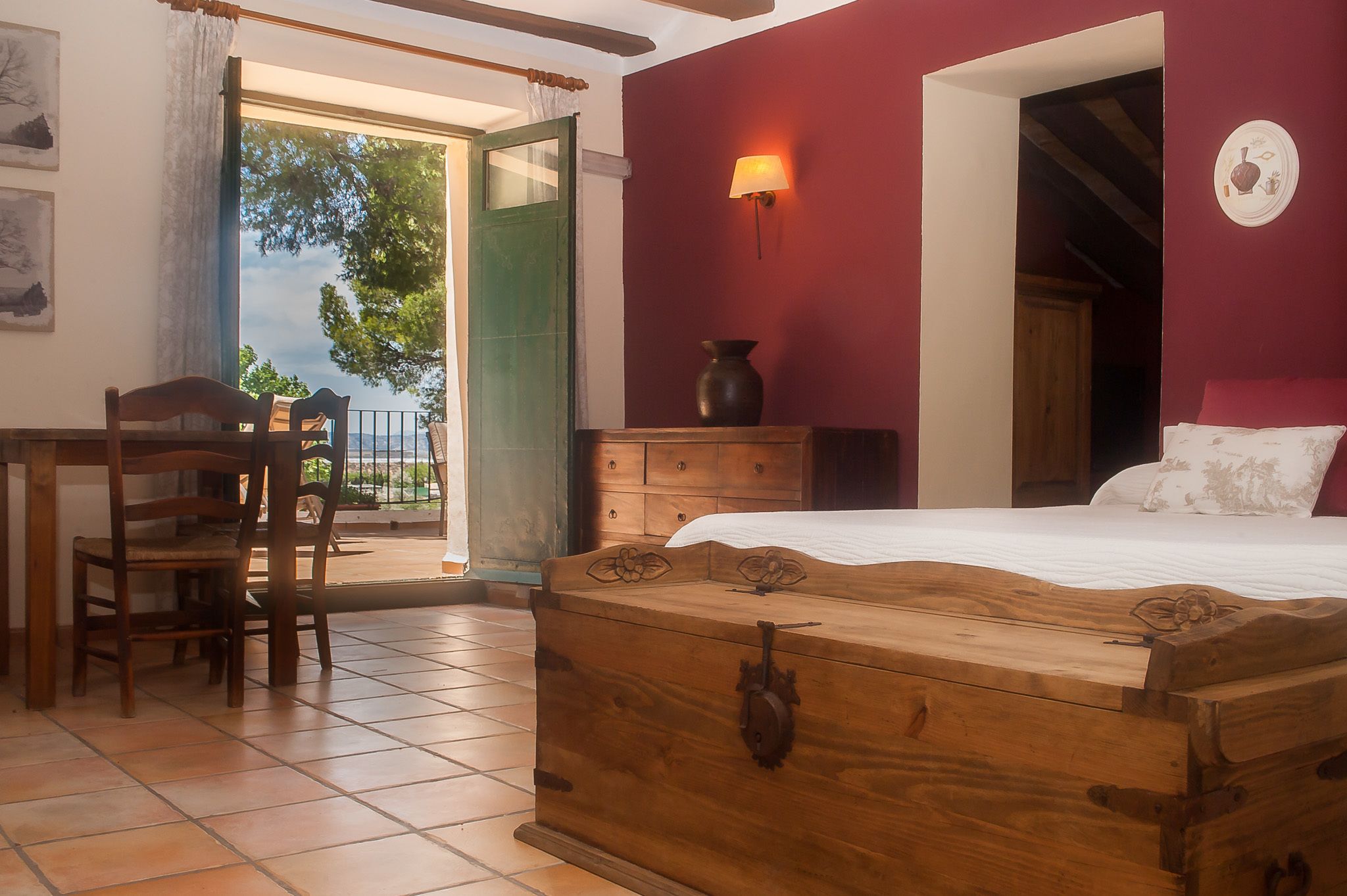 junior suite, fireplace | blackout curtains, free cots/infant beds, rollaway beds, free wifi