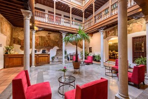 Interior - Palacio de Santa Inés hotel (Granada)