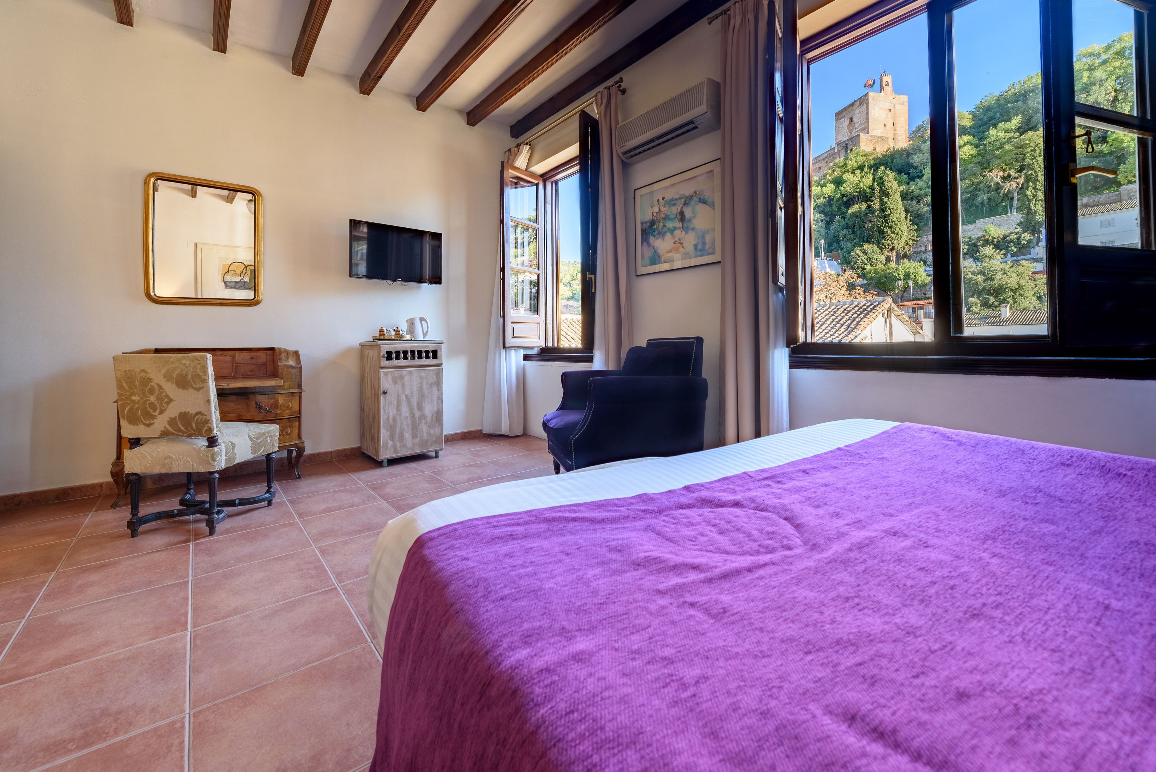 superior double room, city view (alhambra) | minibar, in-room safe, individually decorated, desk