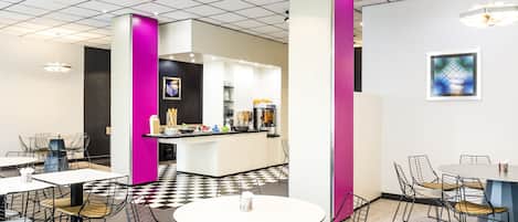 Daily buffet breakfast (EUR 9.5 per person)