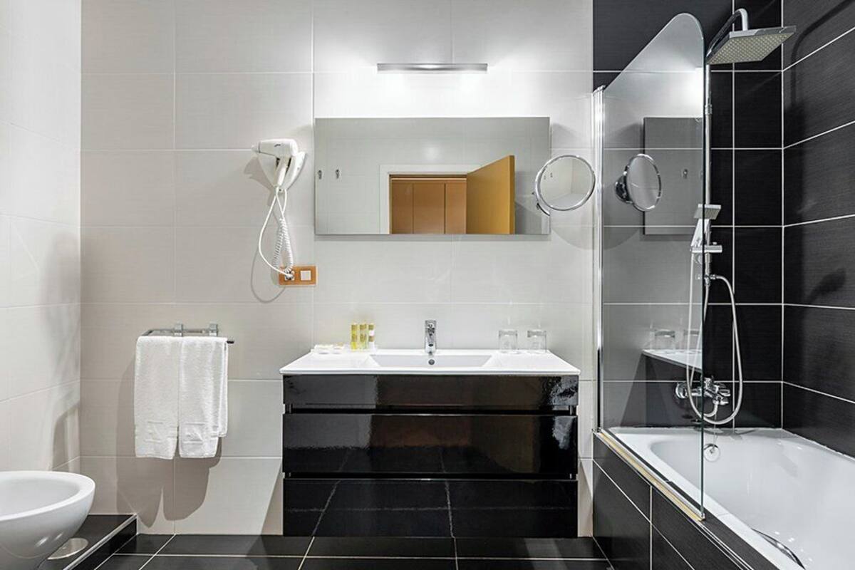 1 bedroom, minibar, in-room safe, desk