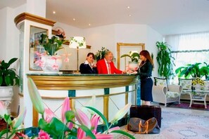 Lobby - Seibel's Parkhotel (Munich)