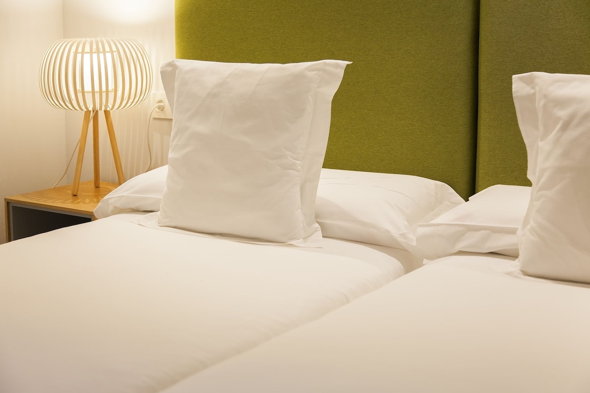 studio | 1 bedroom, down duvets, in-room safe, desk