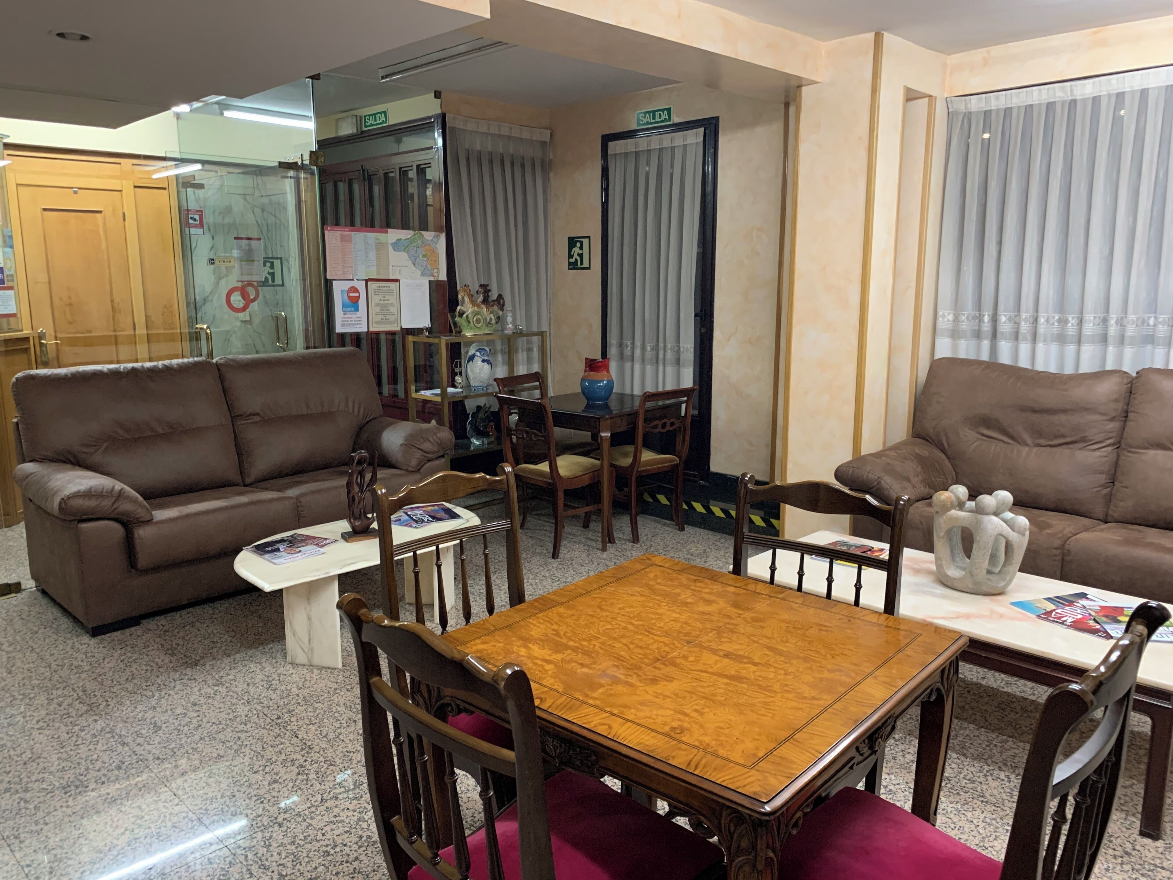 Foto - Hostal Juan XXIII