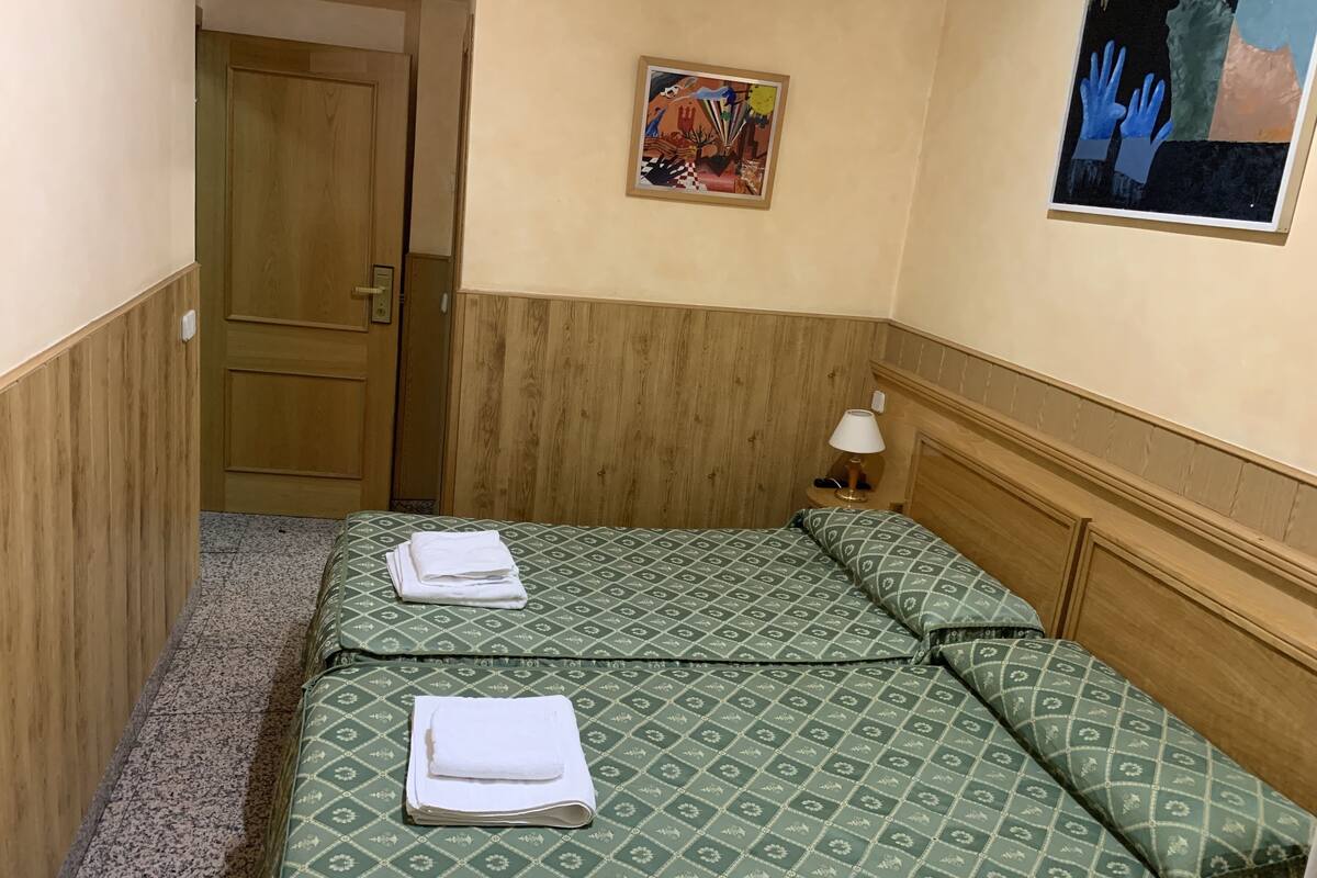 Sengetøy av topp kvalitet, memory foam-senger og lydisolert