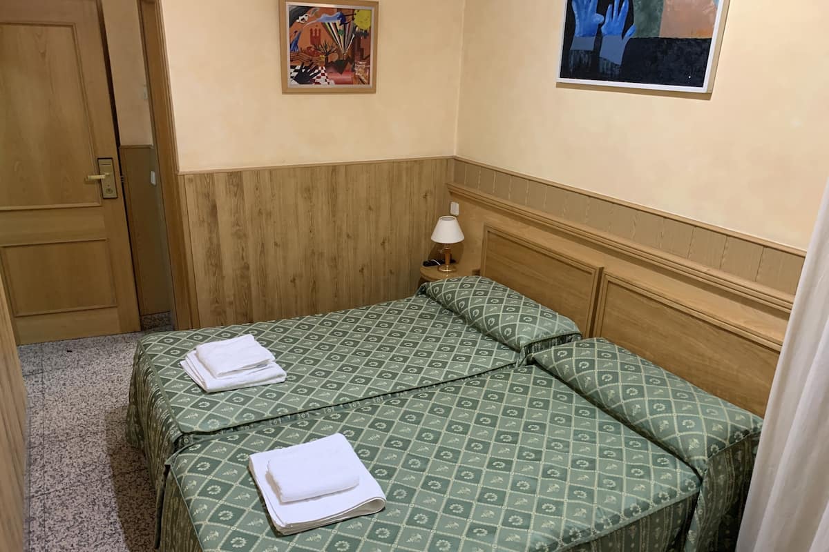 Sengetøy av topp kvalitet, memory foam-senger og lydisolert