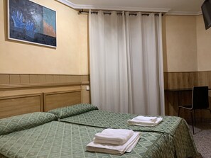 Hochwertige Bettwaren, Betten mit Memory-Foam-Matratzen