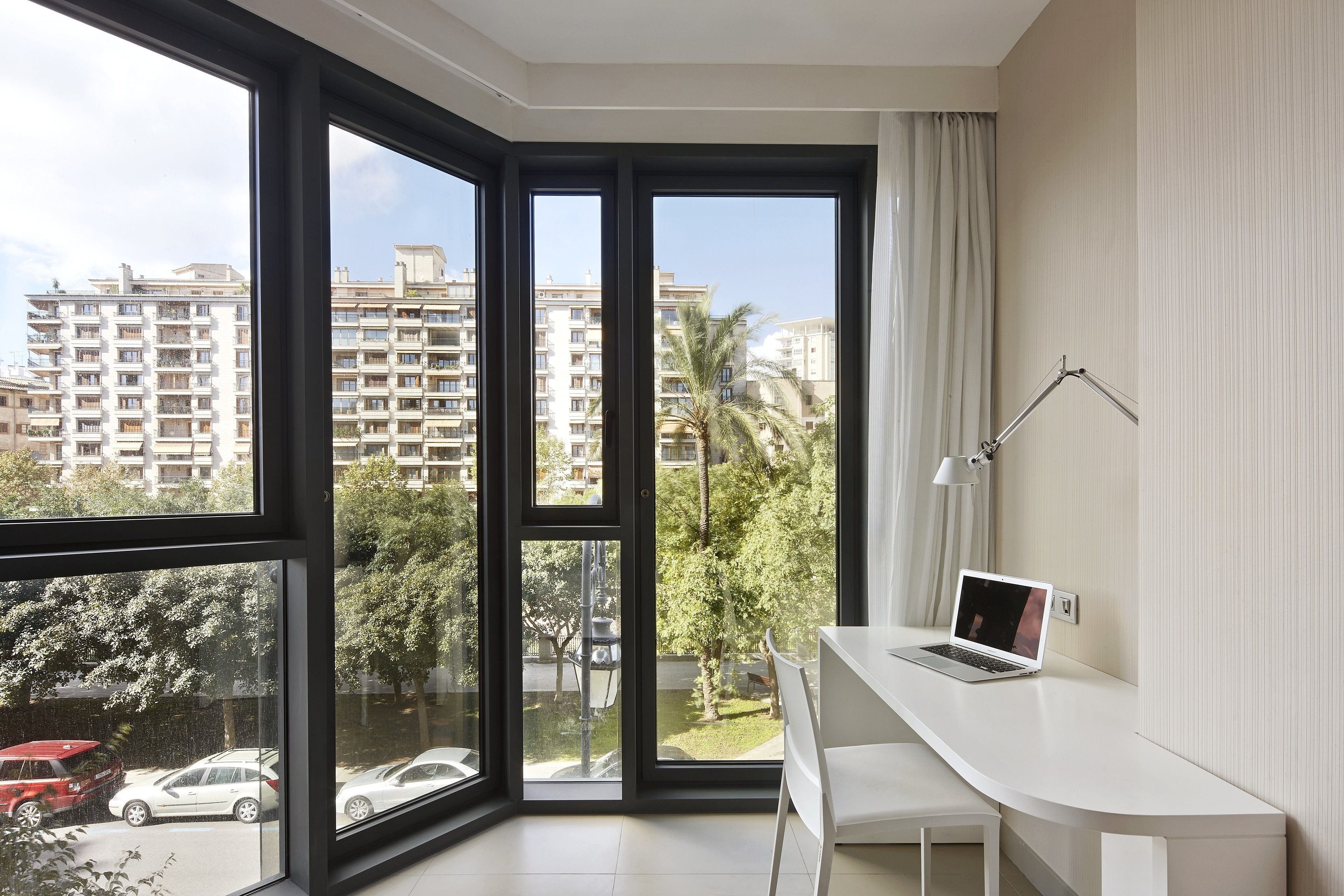 comfort double room | 1 bedroom, minibar, in-room safe, desk