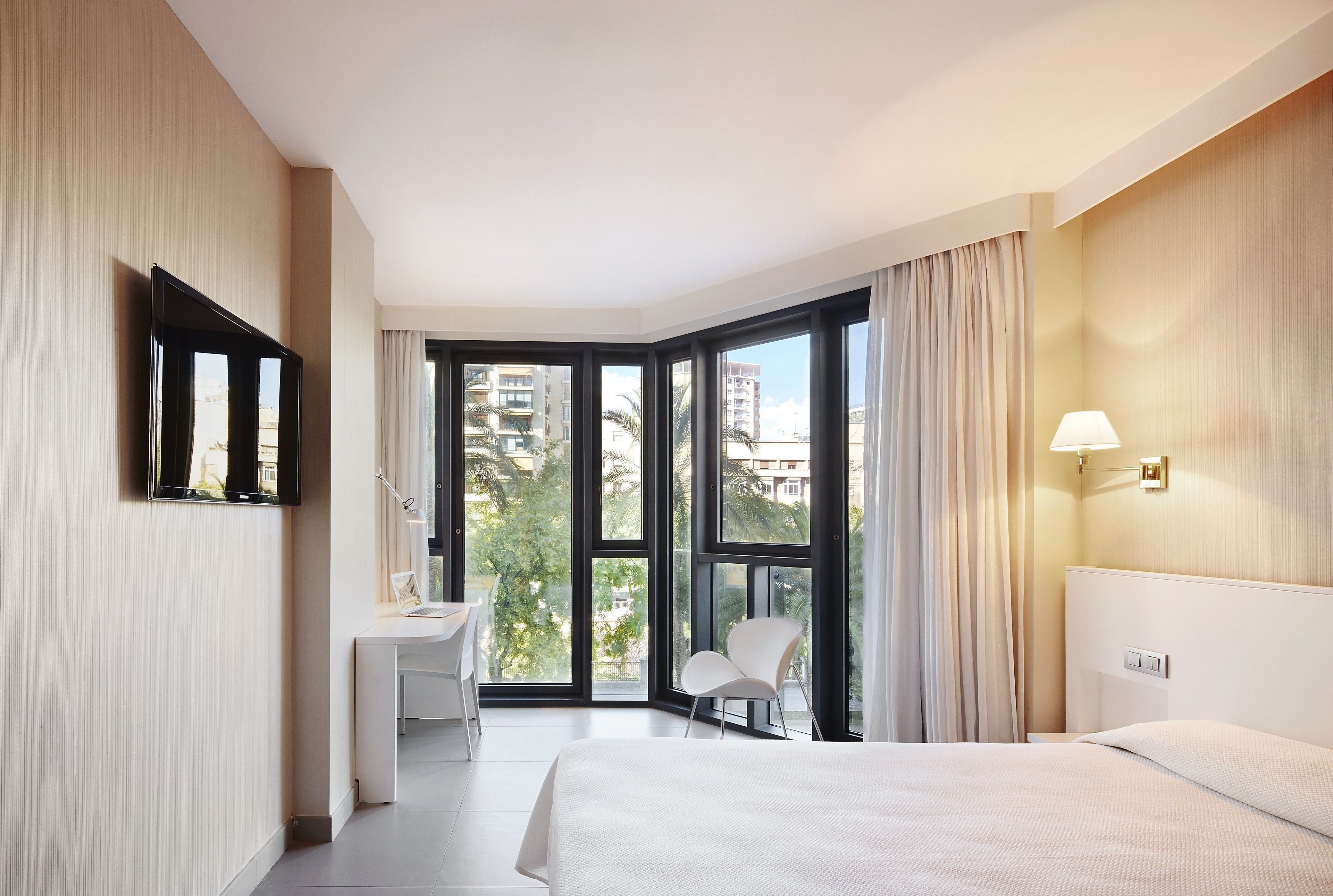 comfort double room | 1 bedroom, minibar, in-room safe, desk