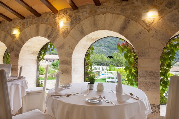 Restaurant - Hotel Binibona Parc Natural (Selva)