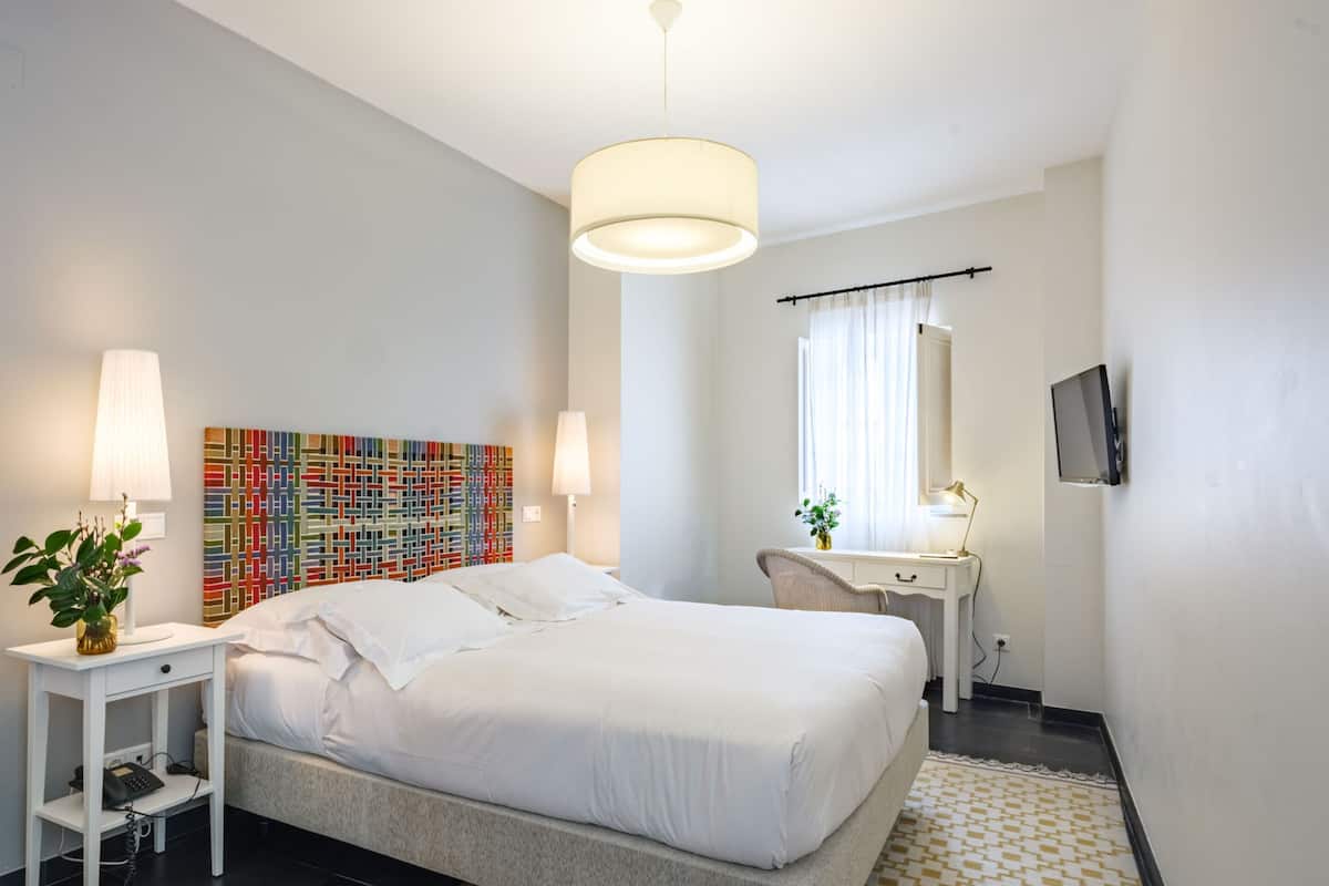 Family Suite | 1 bedroom, minibar, in-room safe, blackout curtains