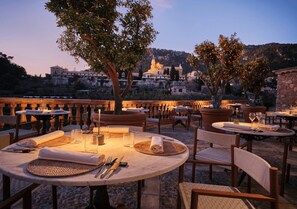 مطعم