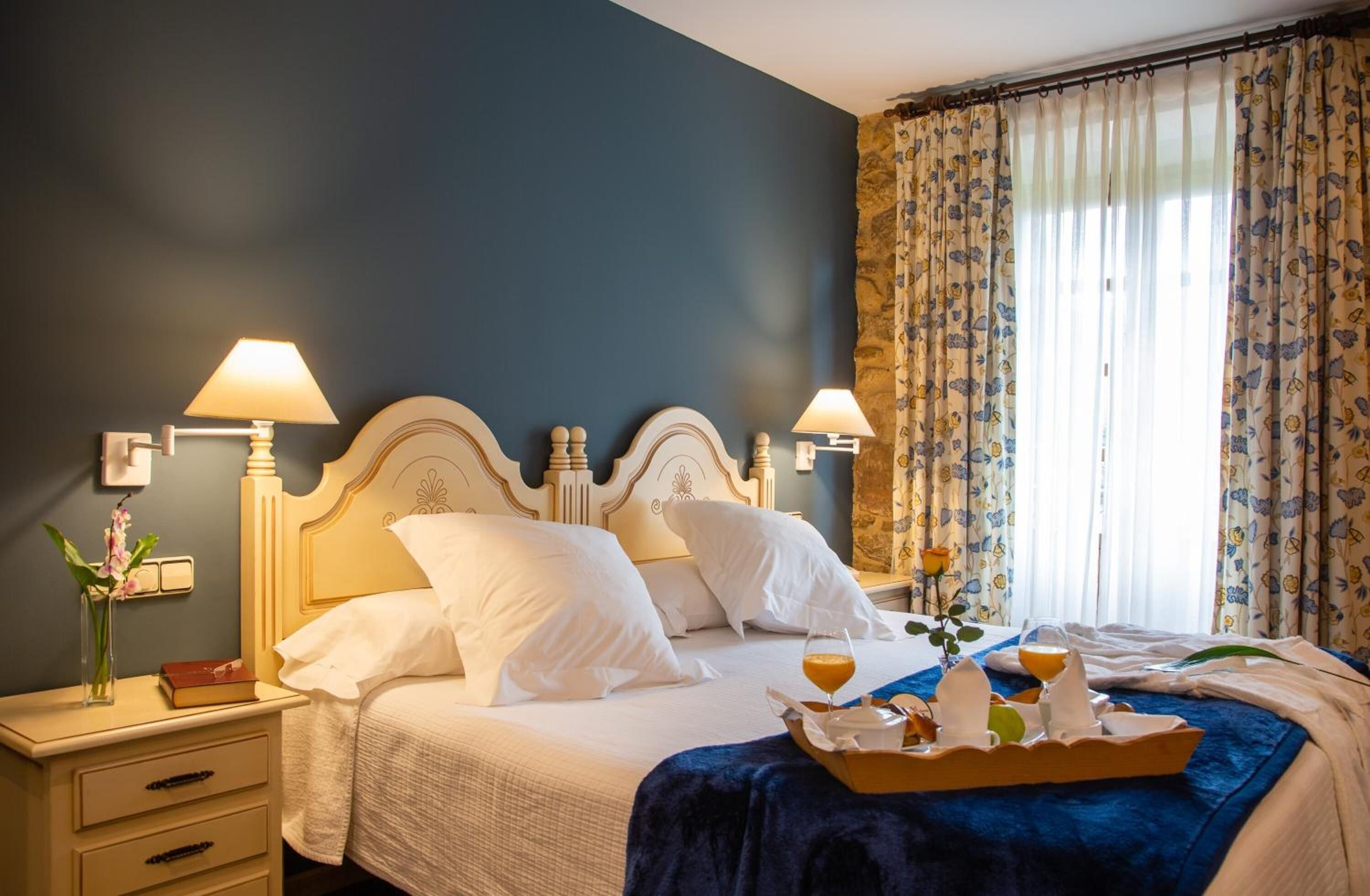 Minibar, in-room safe, desk, cribs/infant beds