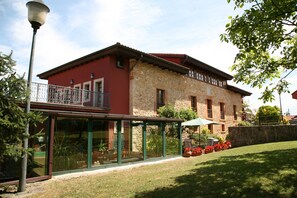 Fachada de la propiedad