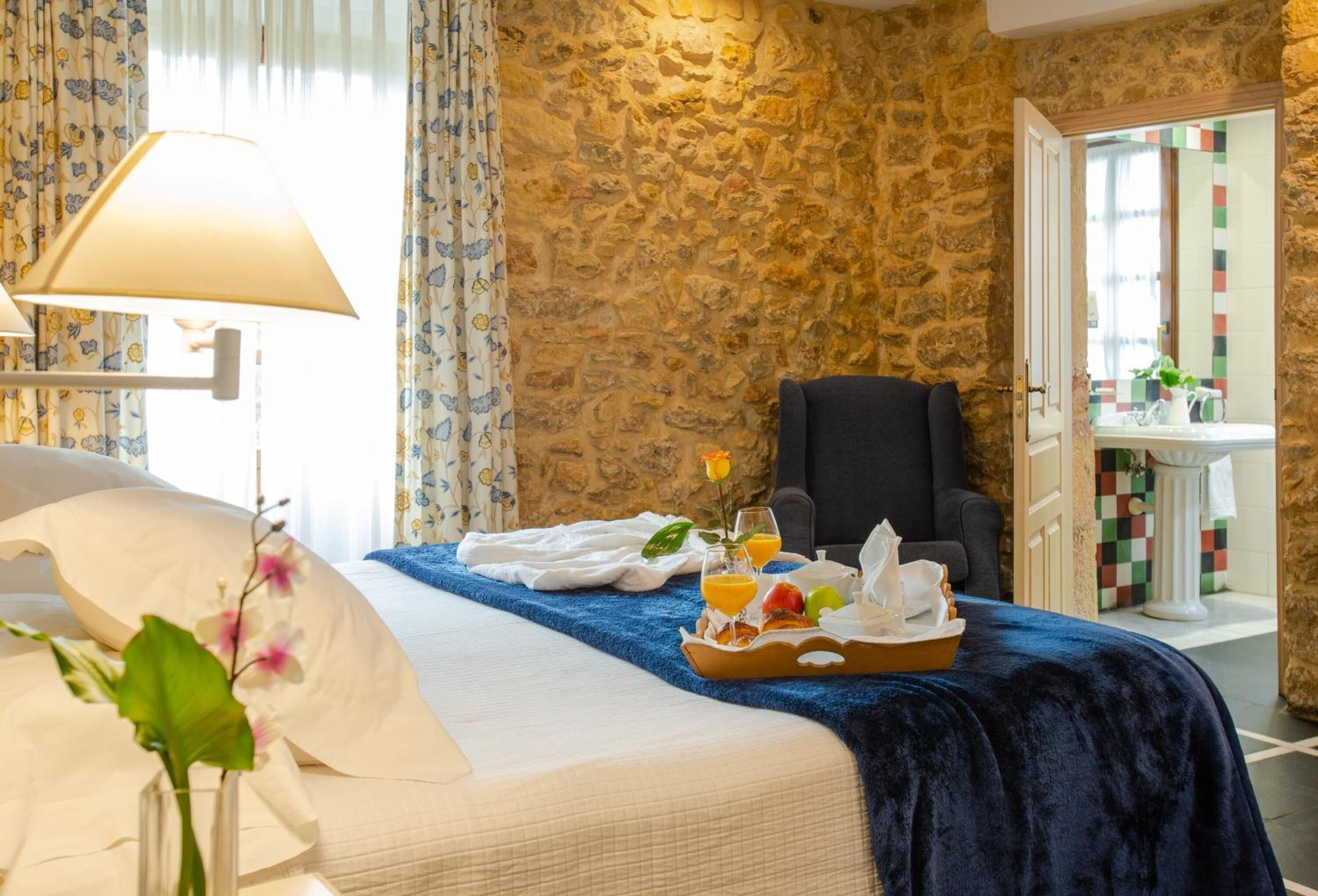 minibar, in-room safe, desk, cots/infant beds