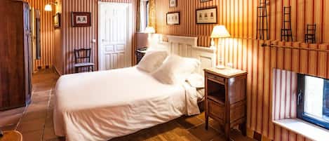Chambre Double (Sillas) | Coffres-forts dans les chambres, rideaux occultants, Wi-Fi gratuit