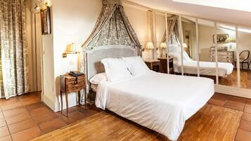 Coffres-forts dans les chambres, rideaux occultants, Wi-Fi gratuit