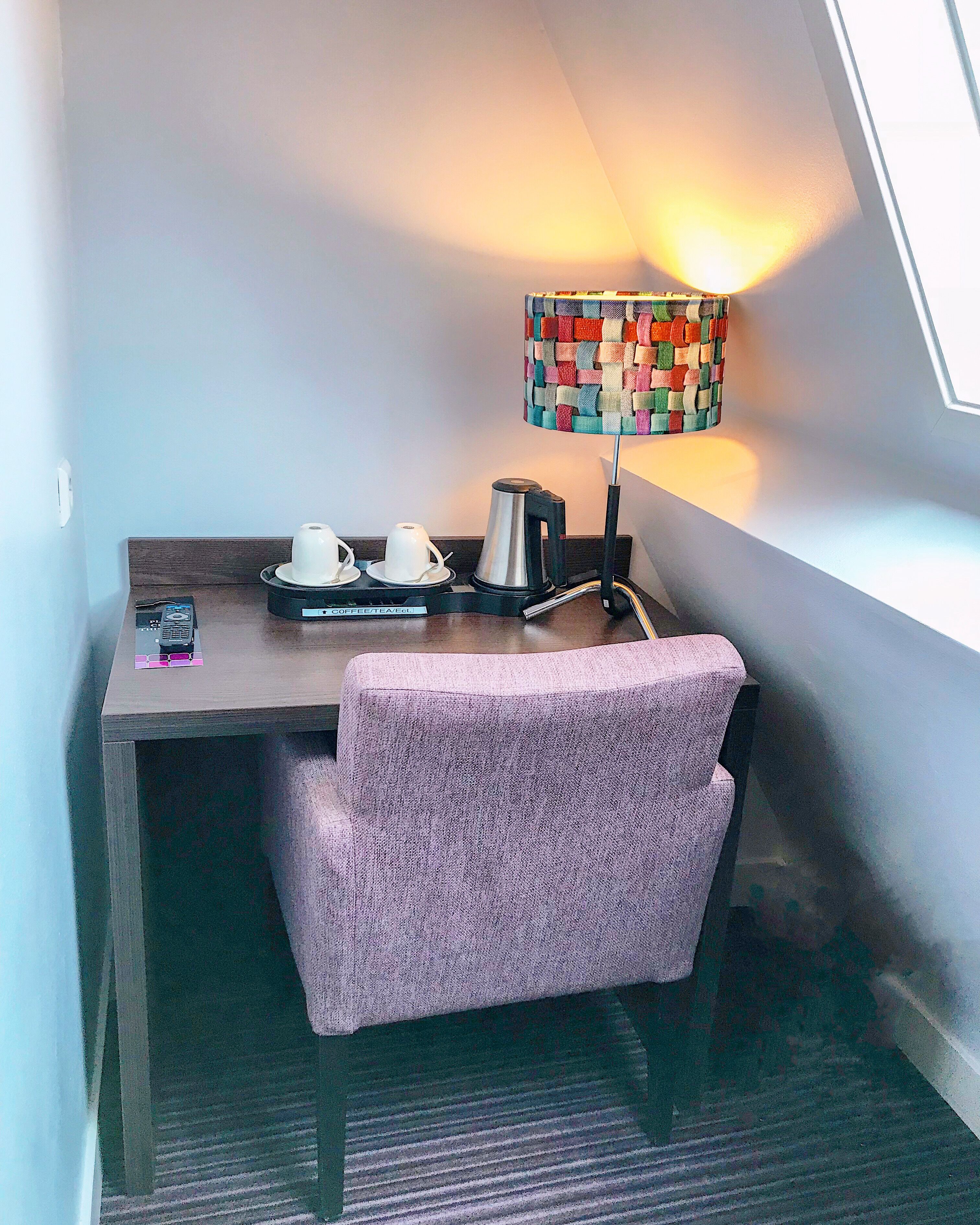 스탠다드룸, 싱글침대 2개 | 객실 내 금고, 책상, 방음 설비, 다리미/다리미판