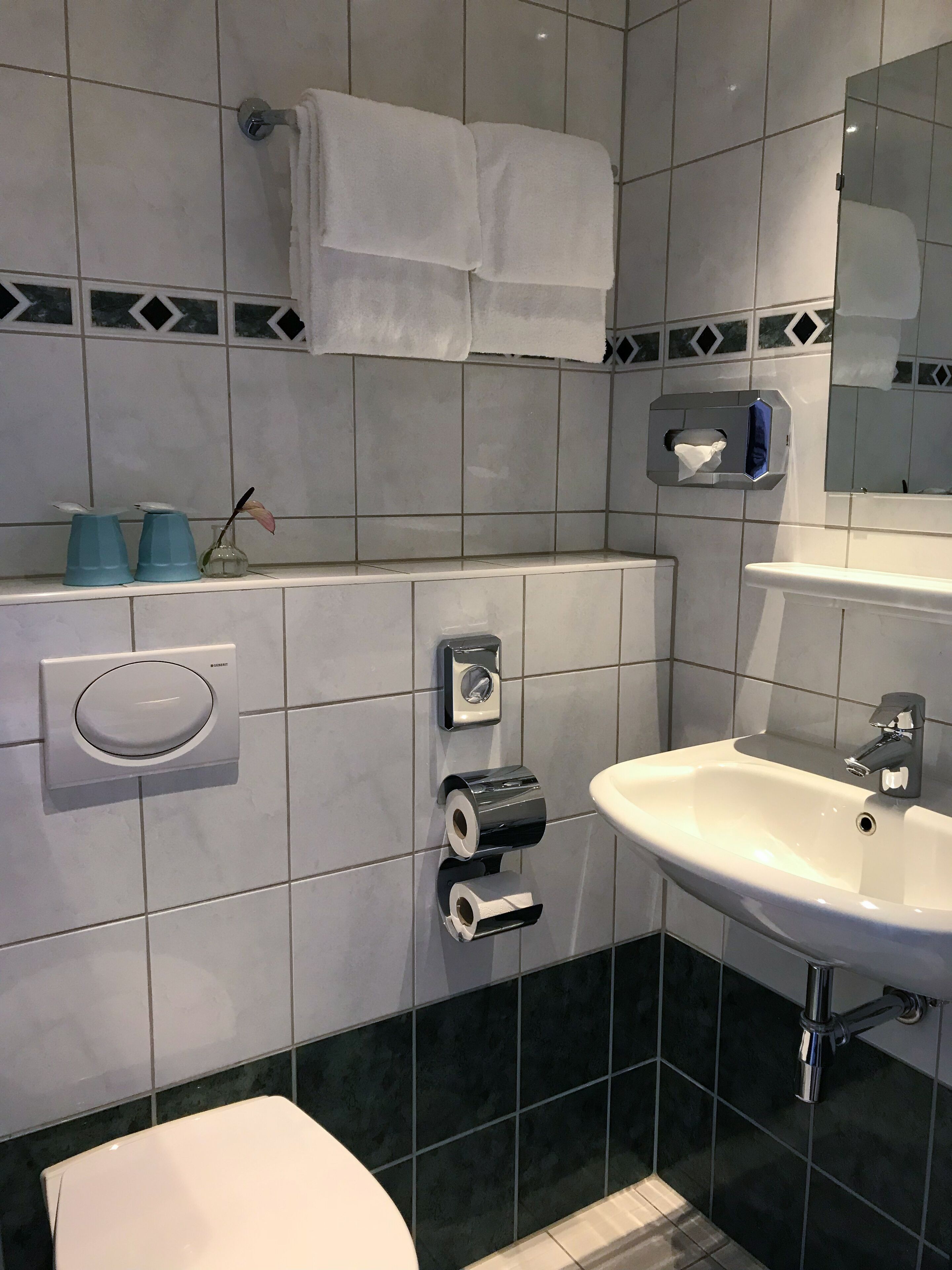 twin room (small) | bathroom | shower, free toiletries, hair dryer, towels