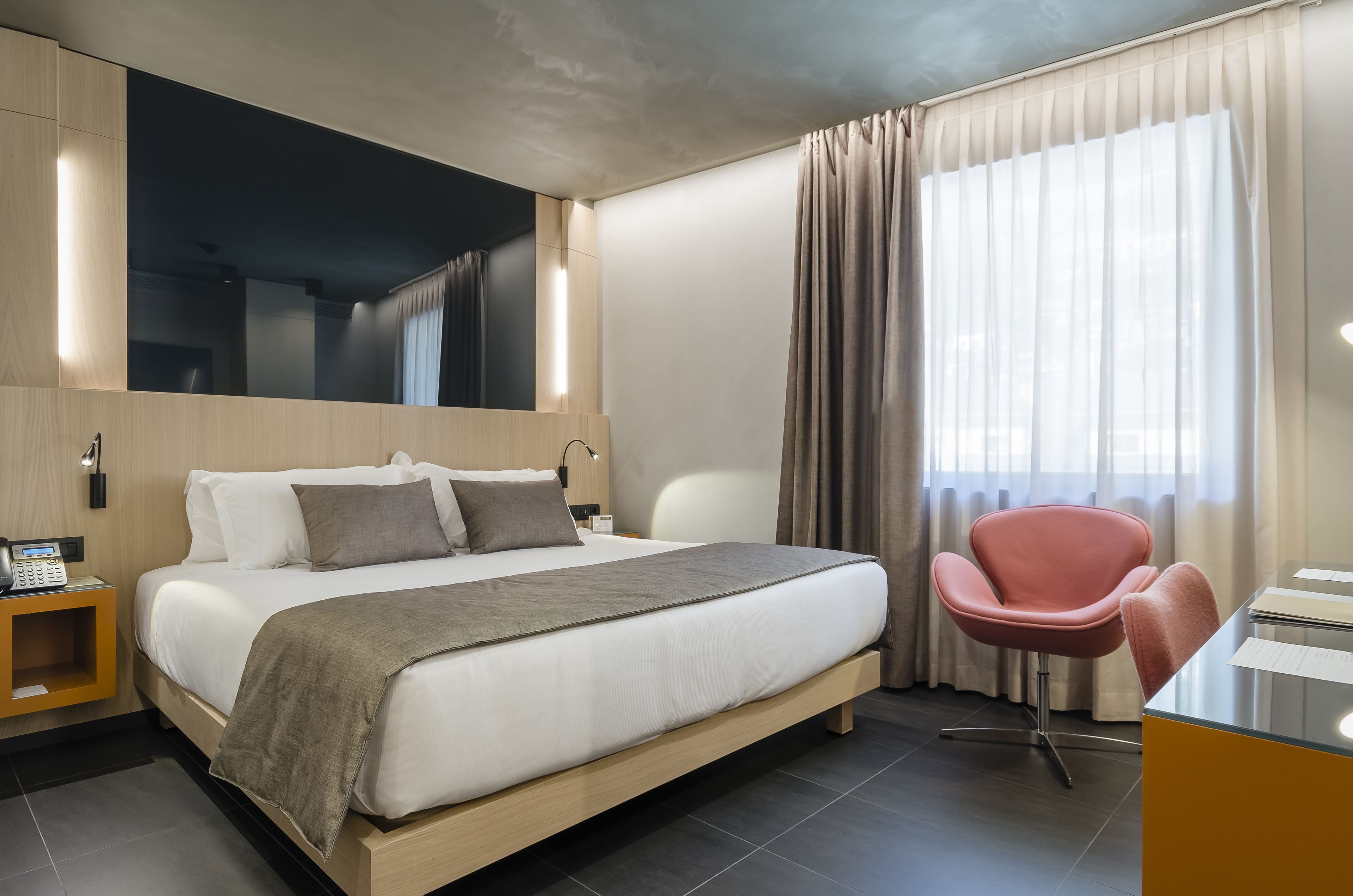 standard room, 1 king bed | 1 bedroom, egyptian cotton sheets, premium bedding, down duvets