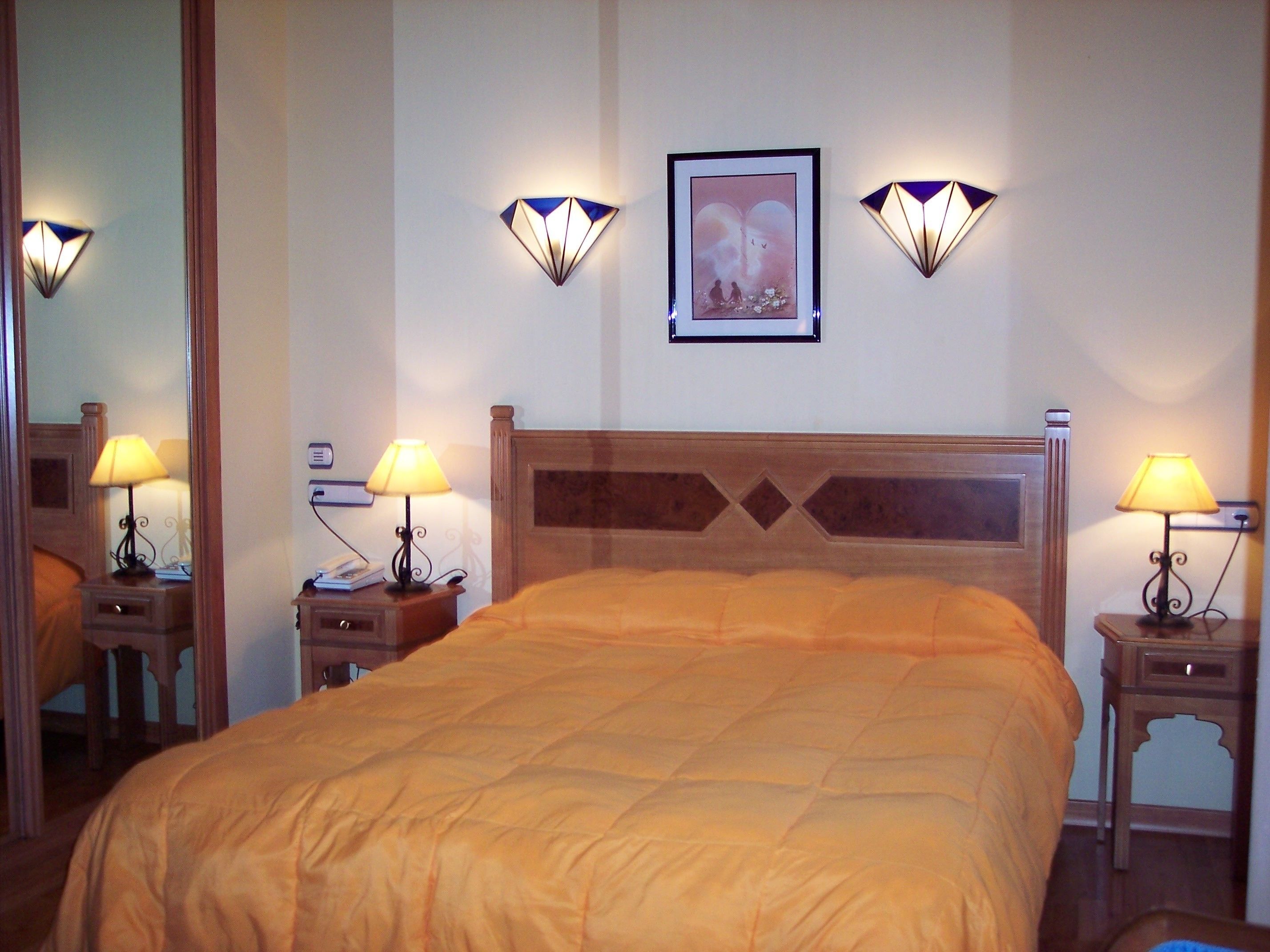 1 bedroom, hypo-allergenic bedding, desk, blackout curtains