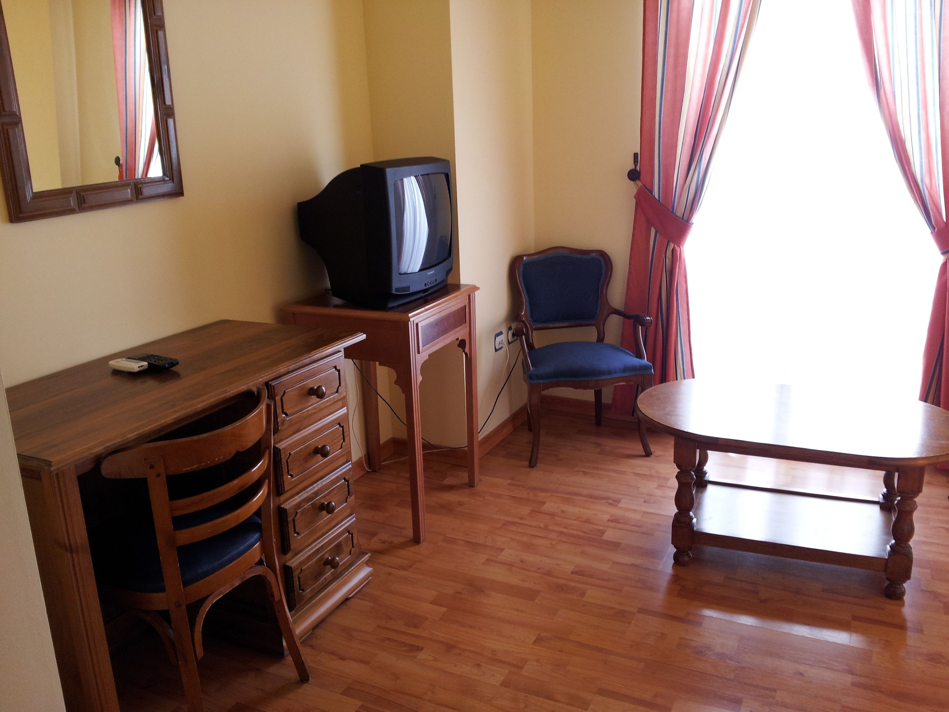 19-inch tv with cable channels