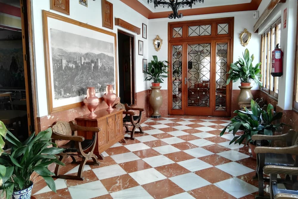 Castillo Lanjarón