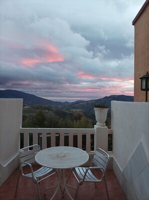 Double Room, 2 Single Beds, Terrace, Mountain View - Castillo Lanjarón (Lanjaron)