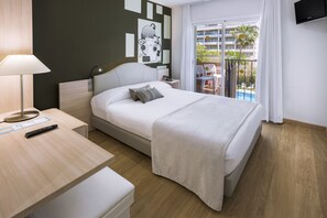 Single Room, Balcony, Garden View