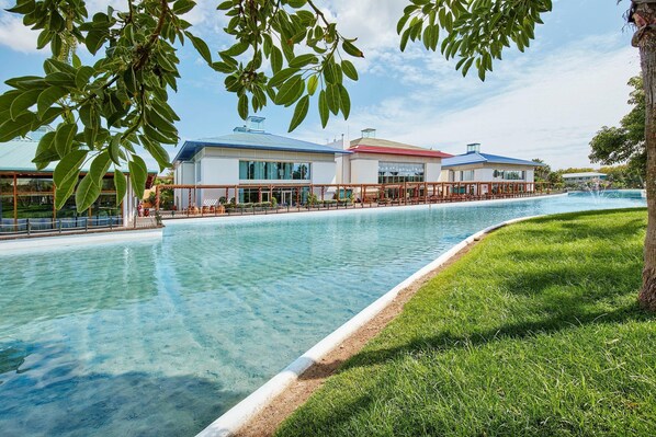 Exterior detail - PortAventura Hotel Caribe - Includes unlimited access to PortAventura Park & 1 day access to Ferrari Land (Salou)