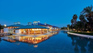 Exterior - PortAventura Hotel Caribe - Includes unlimited access to PortAventura Park & 1 day access to Ferrari Land (Salou)