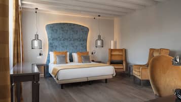 Suite | Premium bedding, minibar, in-room safe, soundproofing