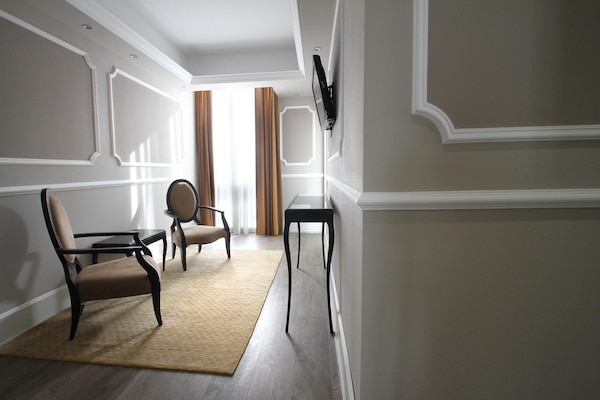 Suite | Roba de llit d'alta qualitat, minibar i caixa forta a l'habitació