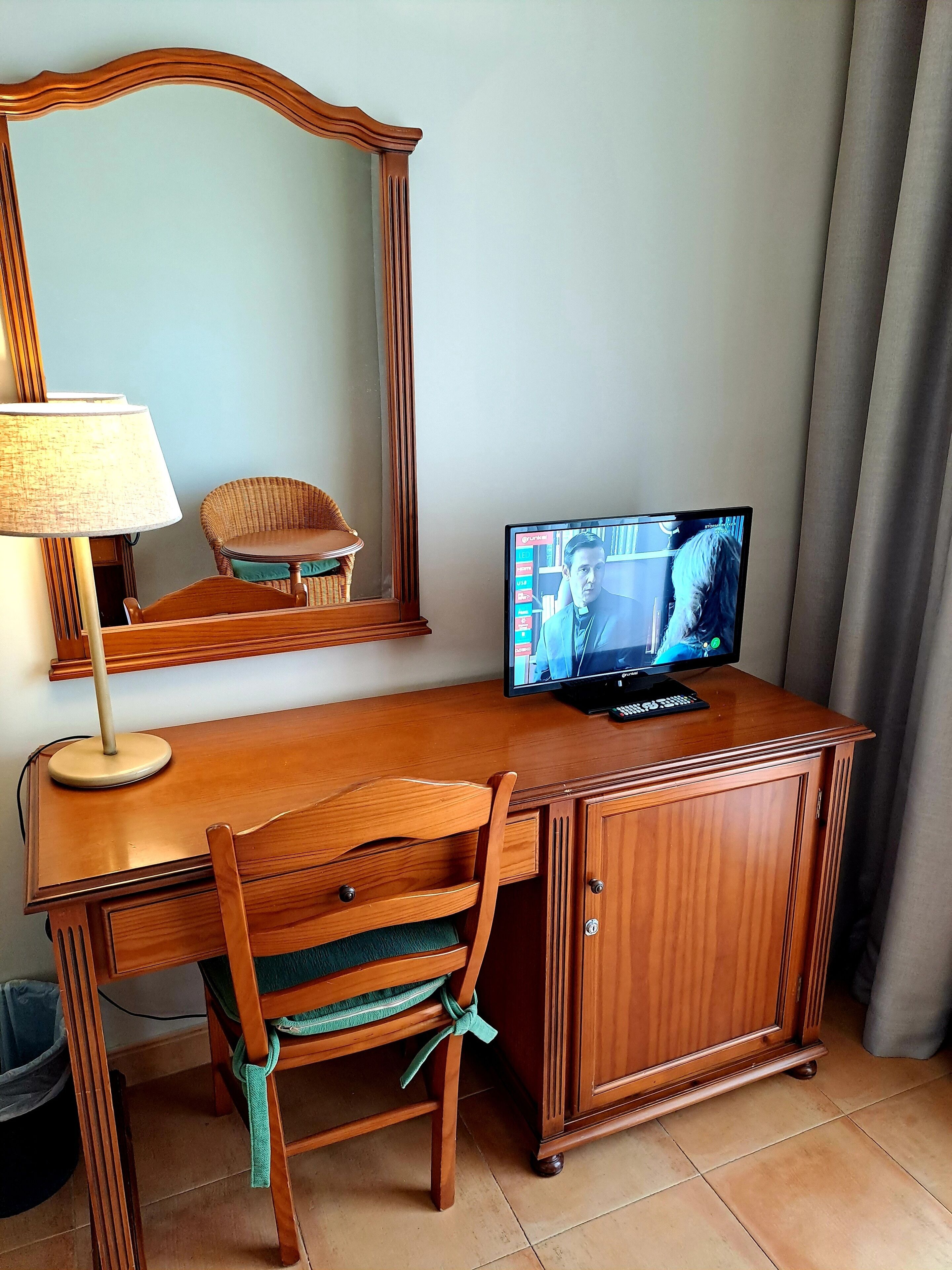 1 bedroom, minibar, in-room safe, desk