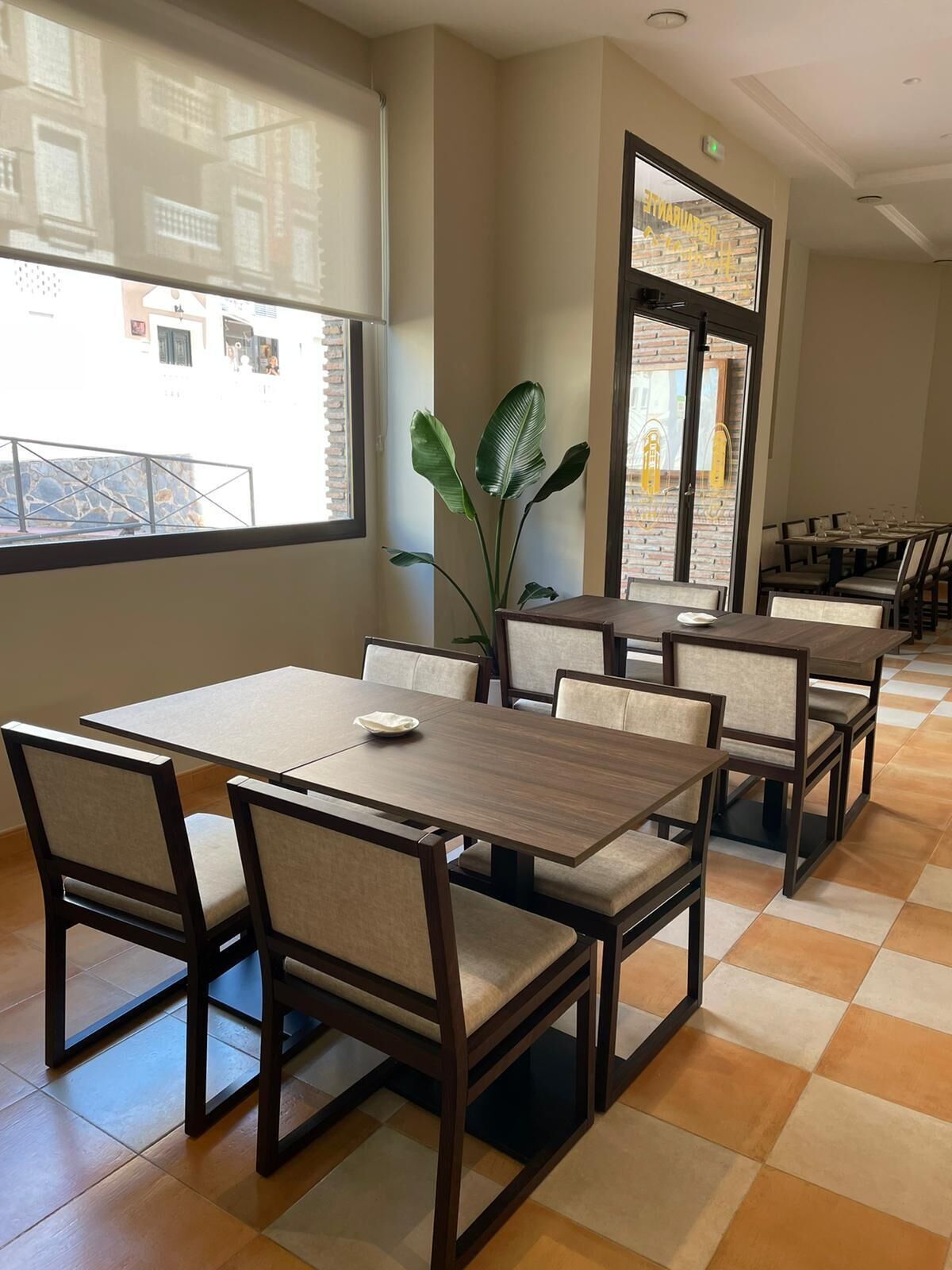 breakfast, lunch, dinner served; regional cuisine