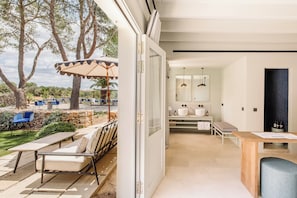 1 bedroom, premium bedding, pillow-top beds, minibar