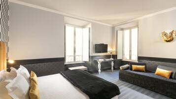 Marco Aurelio Apartment (5 pax) - 400mt away from hotel | Biancheria da letto di alta qualità, materassi in memory foam, minibar