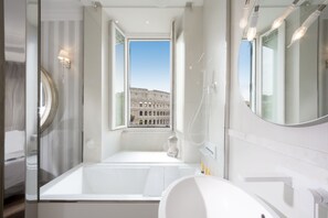 Doppelzimmer (Master, Colosseum View) | Ausblick vom Zimmer