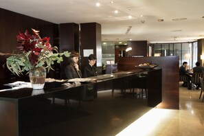 Reception - Hotel Zenit Lleida (Lleida)