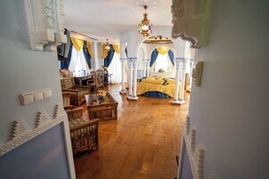 Design Suite, 1 Bedroom, Accessible, Hot Tub | Down comforters, desk, laptop workspace, blackout drapes