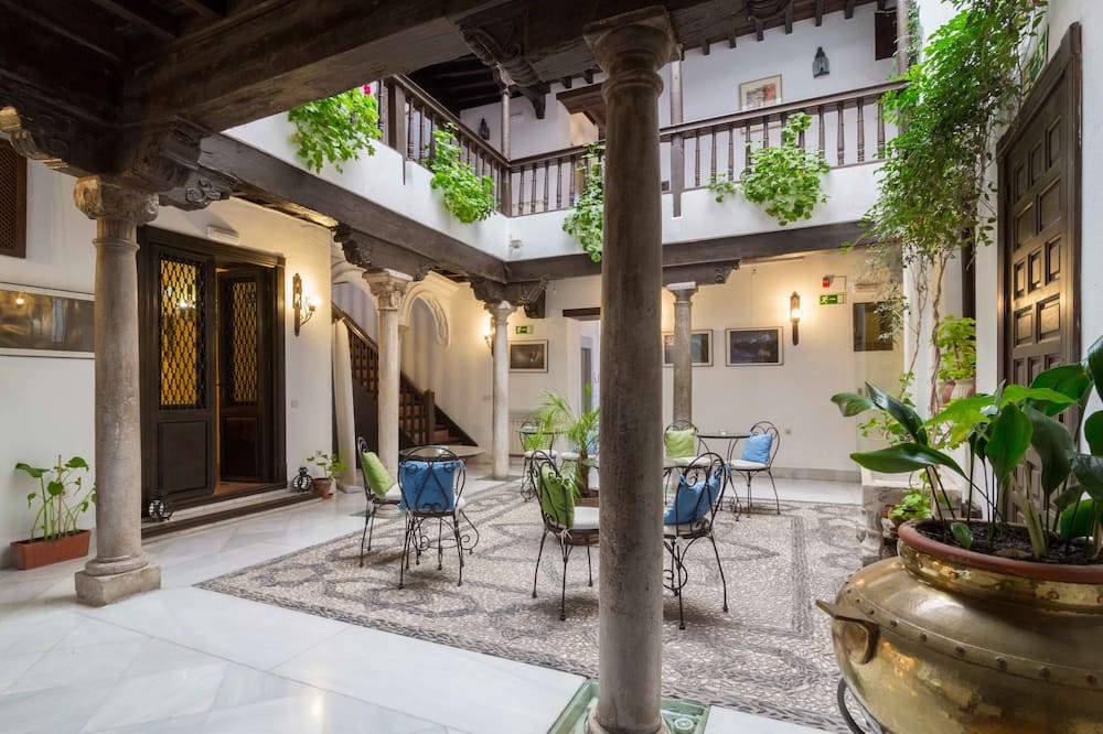 Casa del Capitel Nazari Hotel