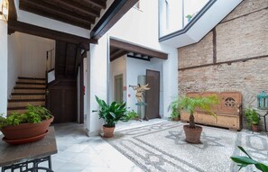 Terrace/patio - Casa del Capitel Nazari Hotel (Granada)