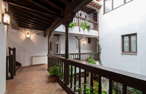 Terrace/patio - Casa del Capitel Nazari Hotel (Granada)