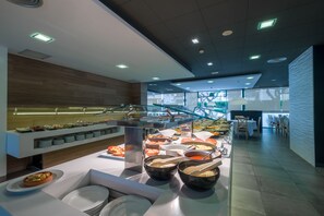 Breakfast, lunch and dinner served