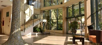 Hotel California Palace