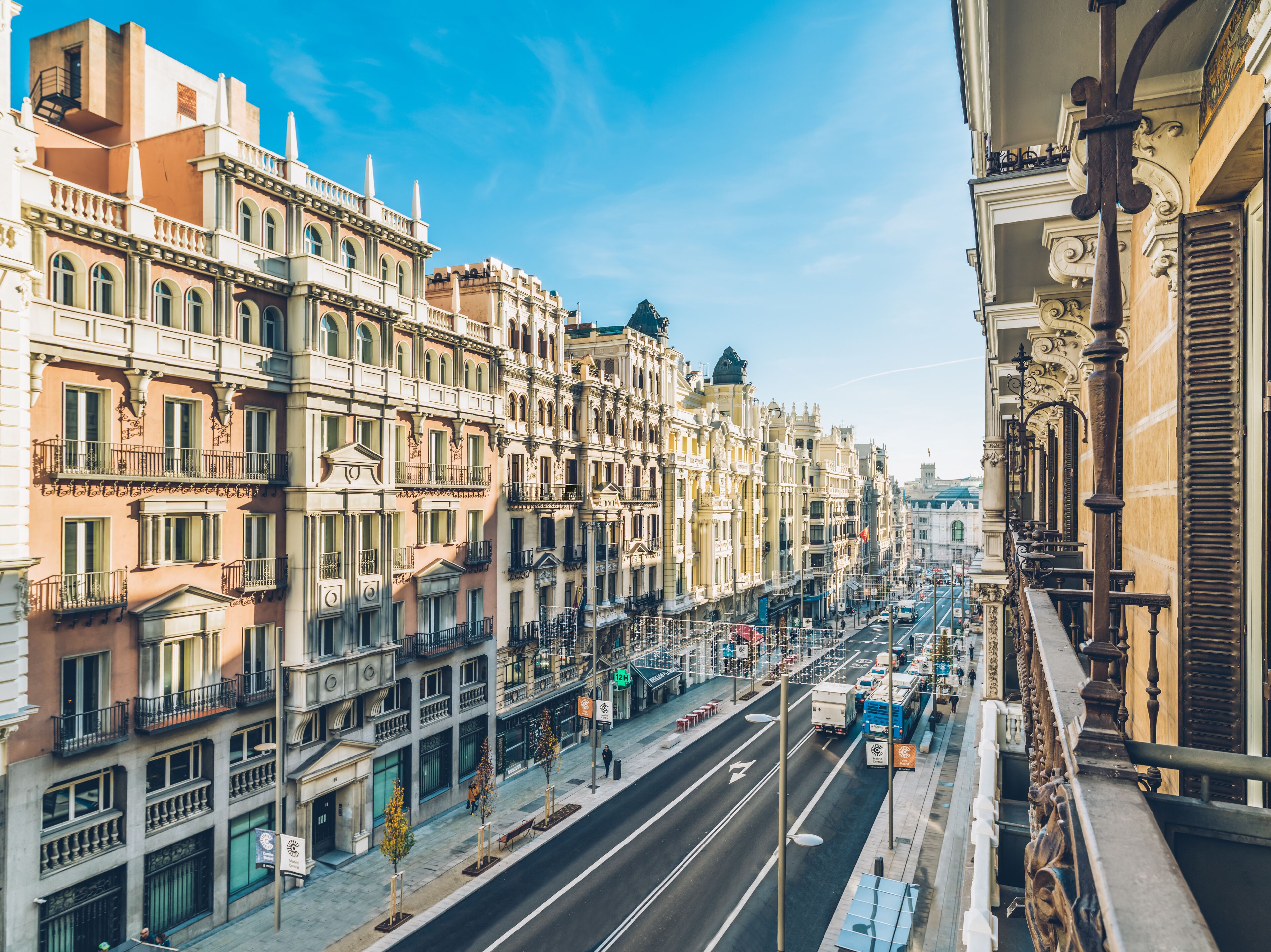 premium bedding, minibar, in-room safe, individually decorated